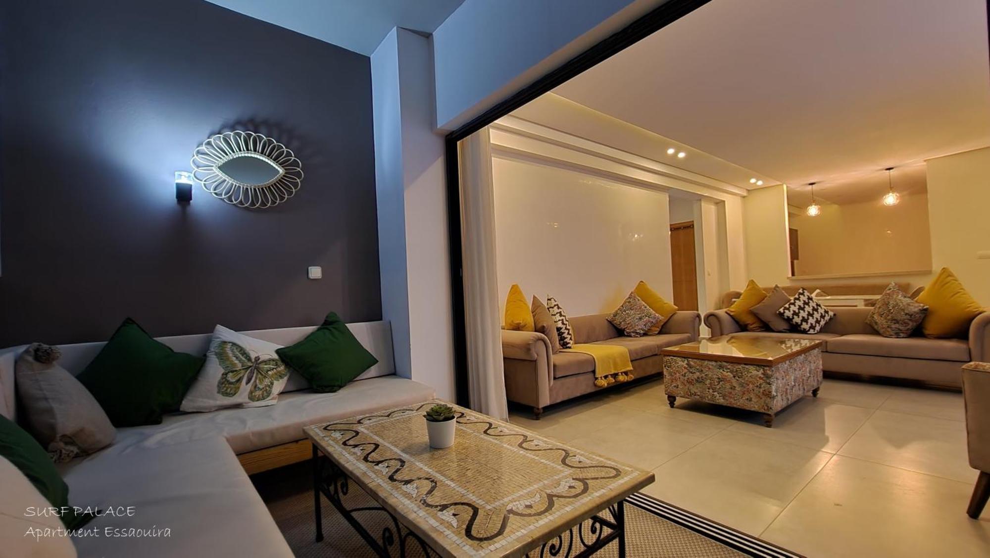 Surf Palace Beachfront Apartment 에사우이라 외부 사진